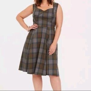 Torrid Outlander  Tartan Wrap Bodice Swing Dress Plaid Fit and Flare Size 28 NWT